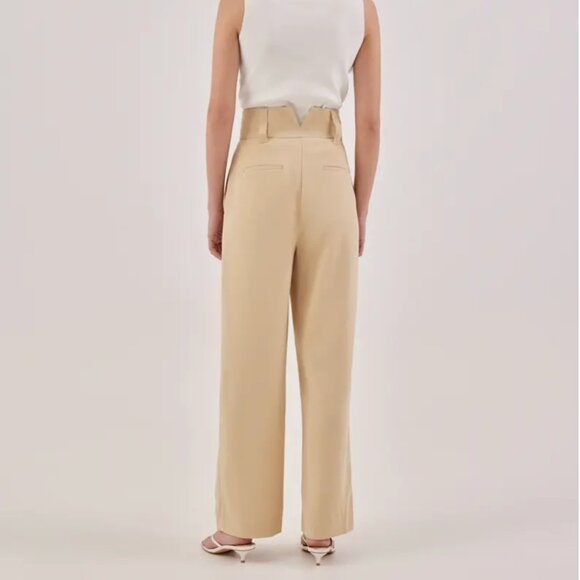 Elegant Tan High-Waisted Women's Pants - Picture 2 of 4